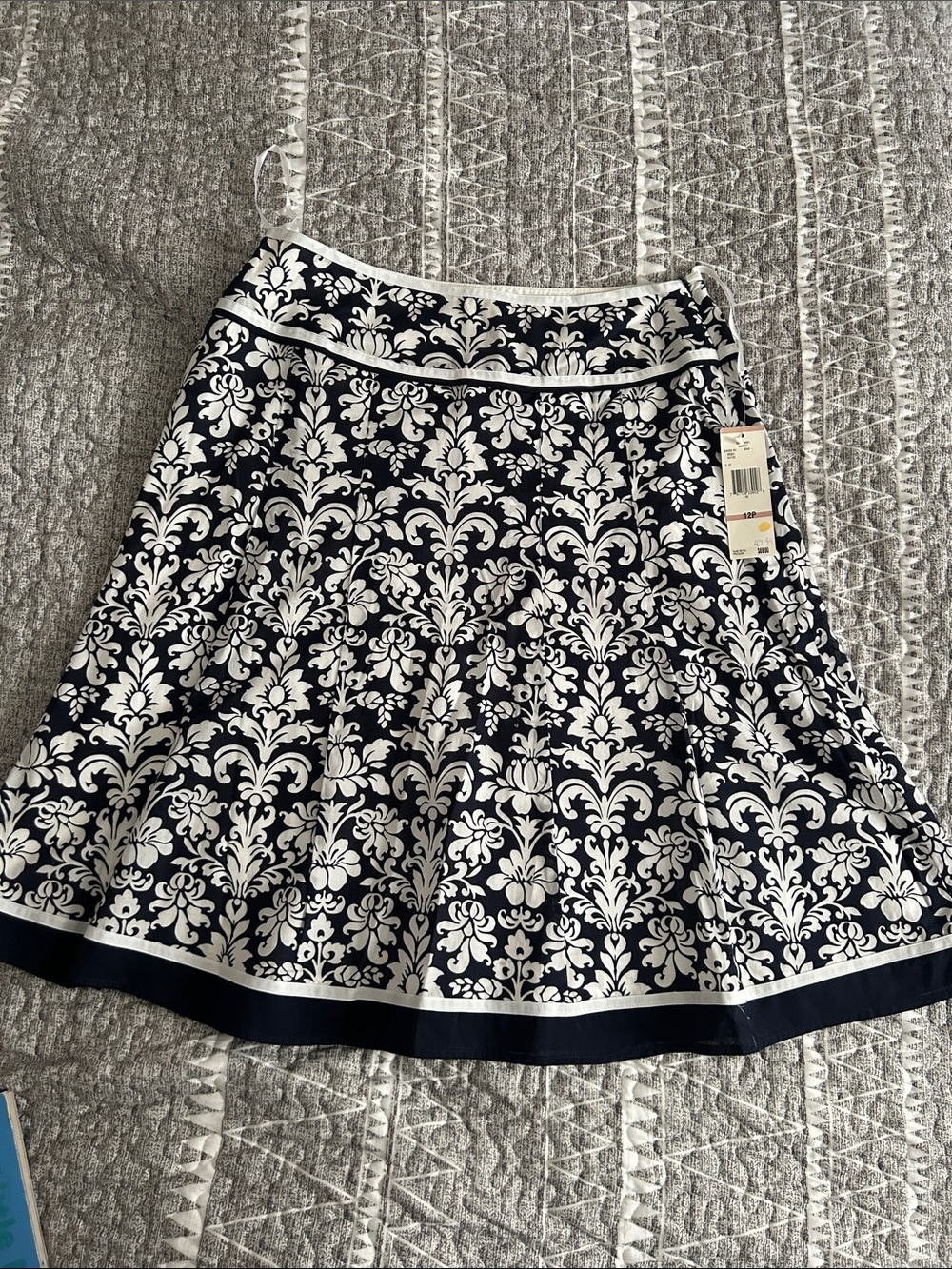 Jones New York Navy and White Printed Circle Skirt